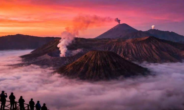 Gunung Penanjakan: Spot Ikonik Menikmati Keindahan Bromo